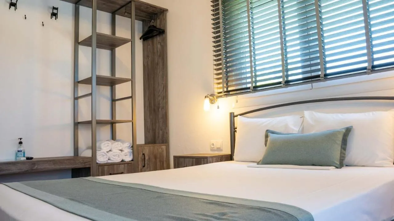 Alexandros Hotel Apartments Vourvourou 3*,  Greece