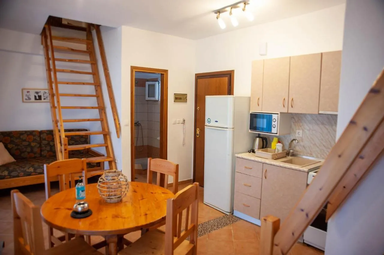 Alexandros Hotel Apartments Vourvourou