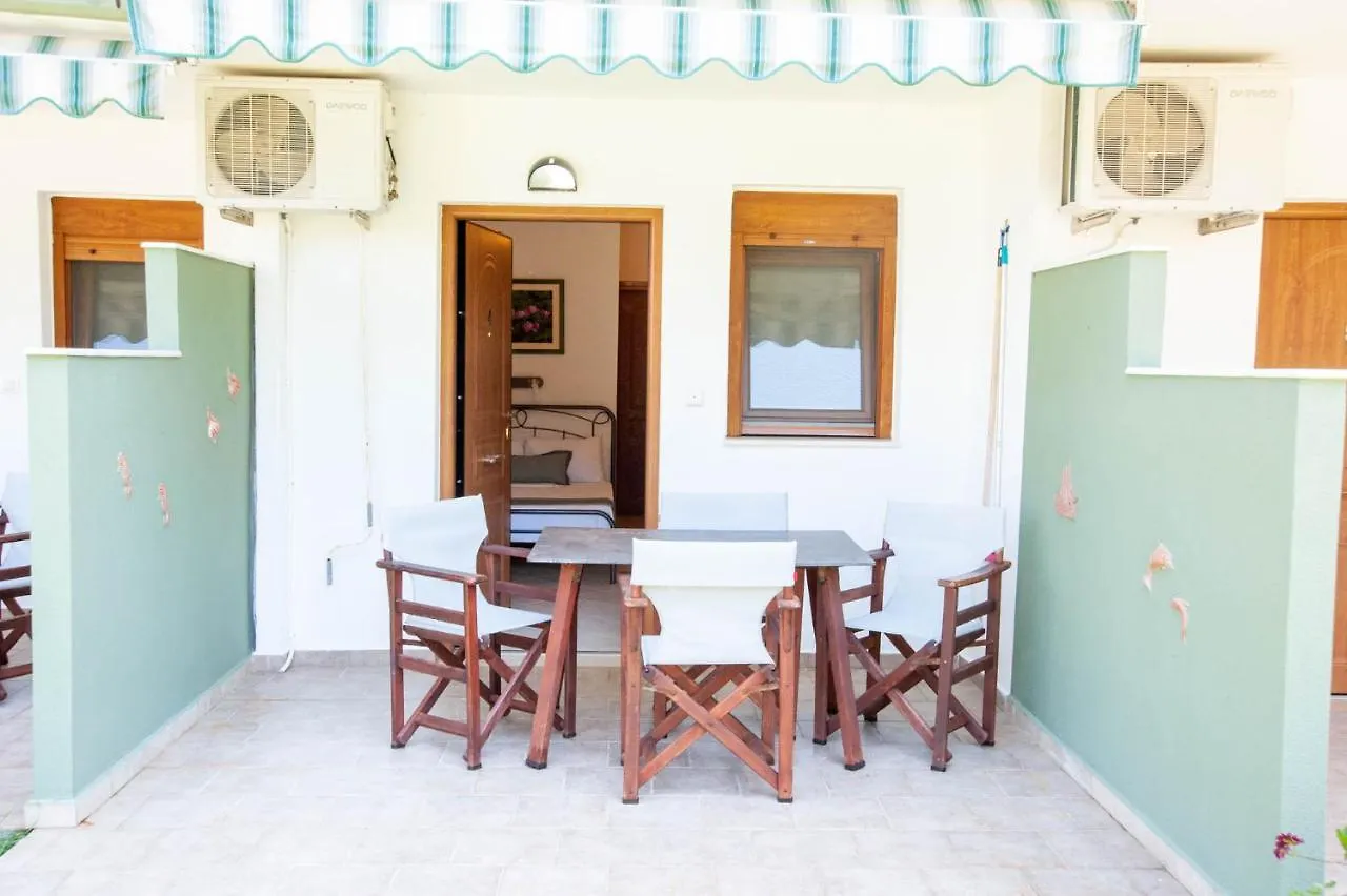 Alexandros Hotel Apartments Vourvourou 3*,